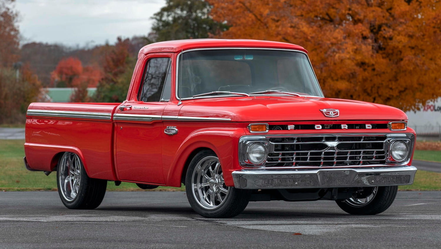 Ford_truck_history_1966_F100