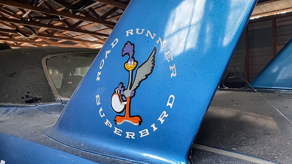 1970 Plymouth Superbird logo 1k